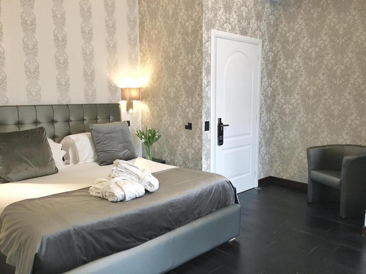 Via Veneto Suites Roma Ngoại thất bức ảnh